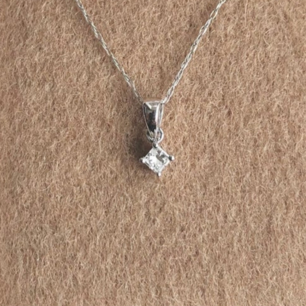 White Gold Princess Cut Natural Diamond Solitaire Pendant Necklace
